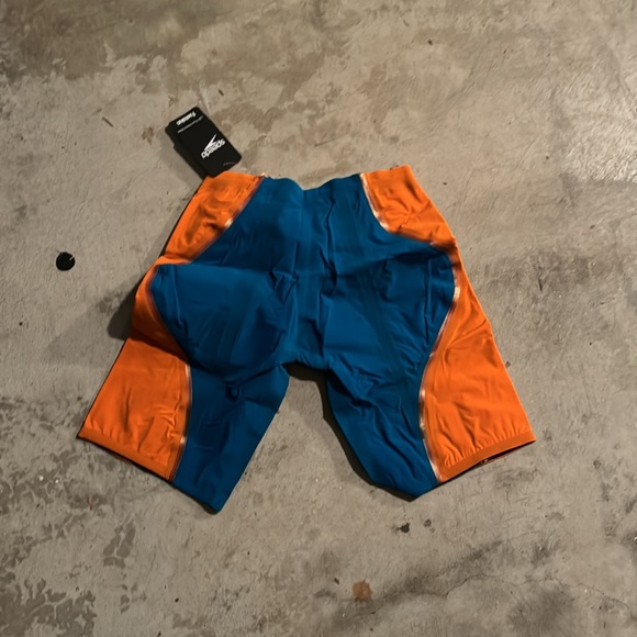 speedo lzr pure intent male tech suit size 28 - Picture 2 of 4